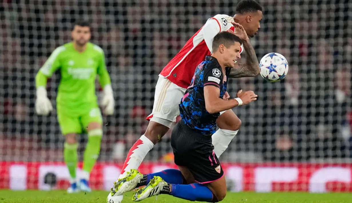 Dengan hasil ini, Arsenal sementara berada di puncak klasemen dengan perolehan 9 poin. (AP Photo/Kirsty Wigglesworth)