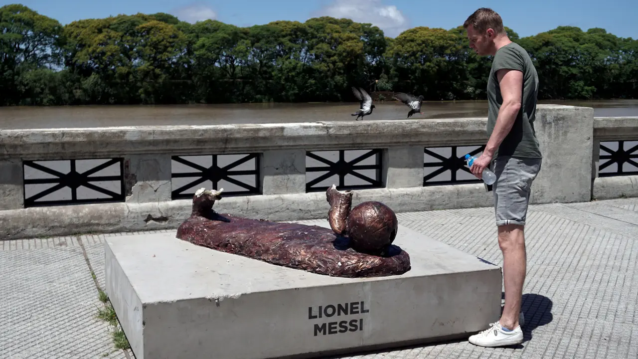 Patung Lionel Messi