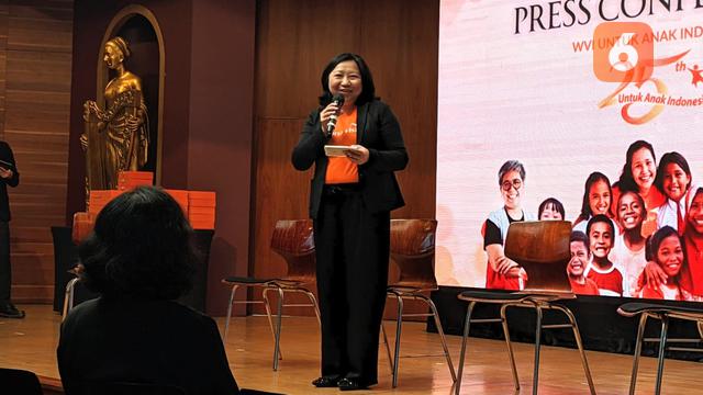 Direktur Nasional WVI Angelina Theodora