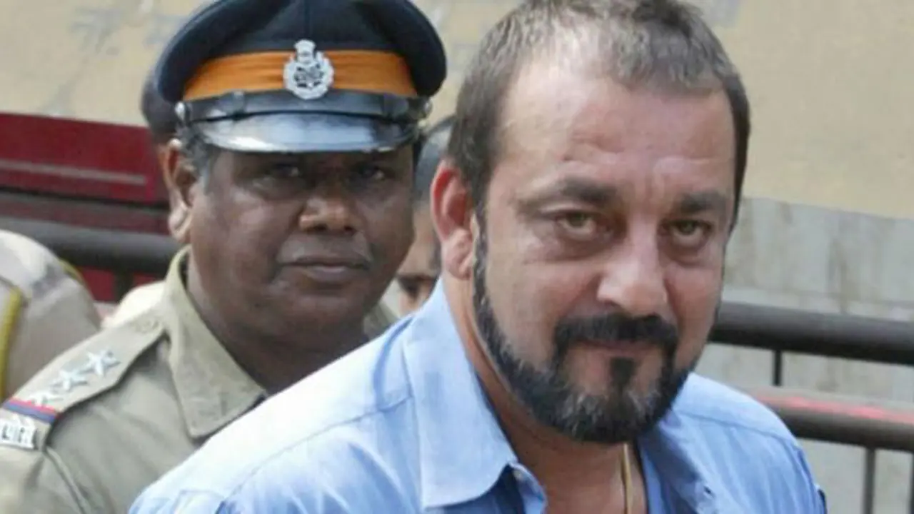 Sanjay Dutt akan Keluar dari Penjara dengan Gaji Cuma 450!