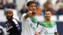 William Saliba didatangkan ke Arsenal pada 2019 sebagai salah satu bek tengah yang paling diperhitungkan di Prancis. Ia ditebus dari Saint-Etienne seharga 30 juta euro. Ironisnya, ia belum sekalipun tampil di skuat utama Arsenal asuhan Mikel Arteta dan malah dipinjamkan kembali. (AFP/Nicolas Tucat)