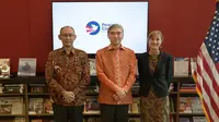 Peace Corps, sebuah lembaga independen pemerintah Amerika Serikat yang mempromosikan perdamaian dan persahabatan dunia, mengumumkan kembalinya para Relawan ke Indonesia pada Januari 2023&nbsp;(Kedubes AS).