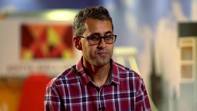 Paraglider Tunanetra (Sumber: Scoop Whoop)