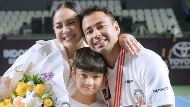 8 Momen Kemenangan Raffi Ahmad di Tiba-Tiba Tenis Lawan Desta, Berlangsung Meriah