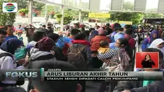 Libur panjang akhir tahun dimulai, sejumlah terminal moda transportasi dipadati penumpang.