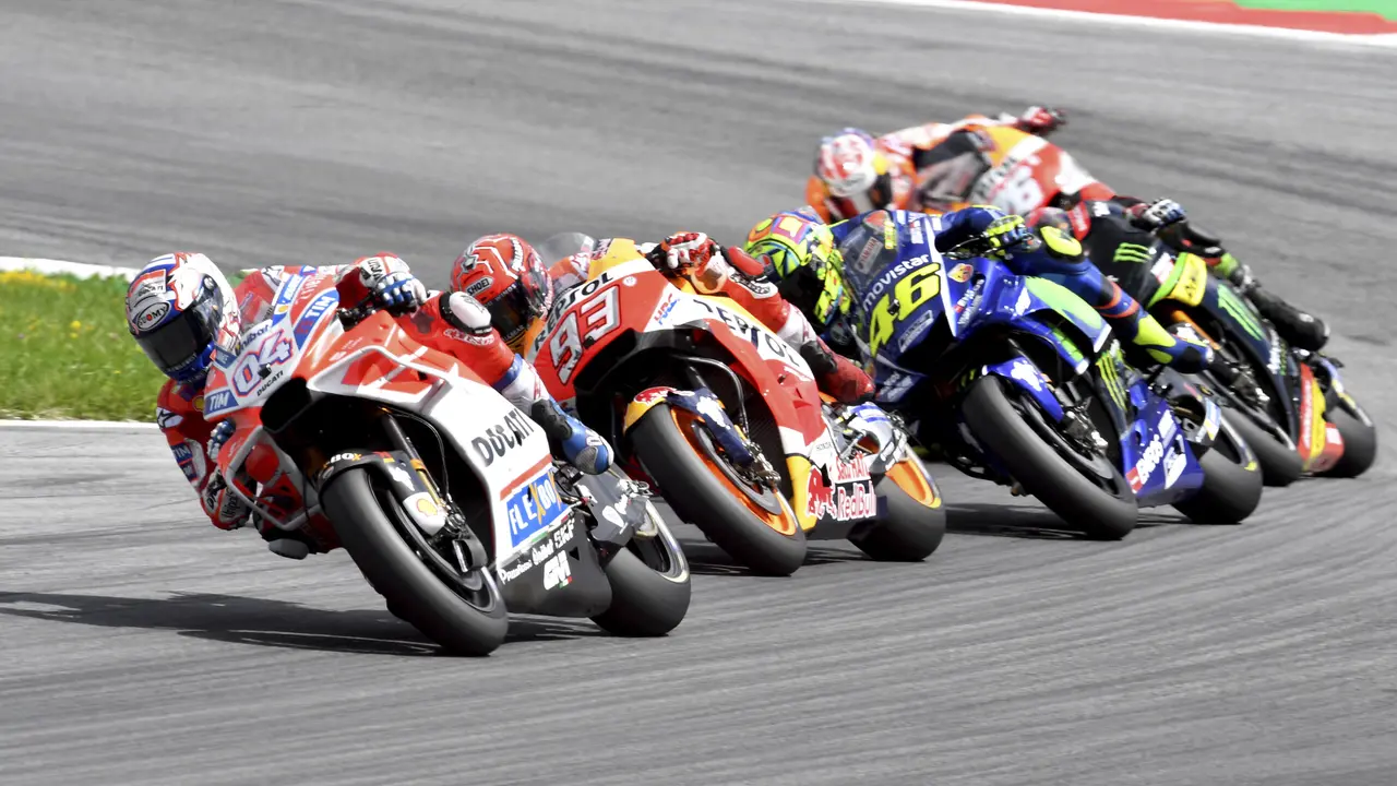 Andrea Dovizioso dan Marc Marquez