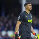 Chelsea Sudah Benar Datangkan Emiliano Martinez dan Coret Robert Sanchez