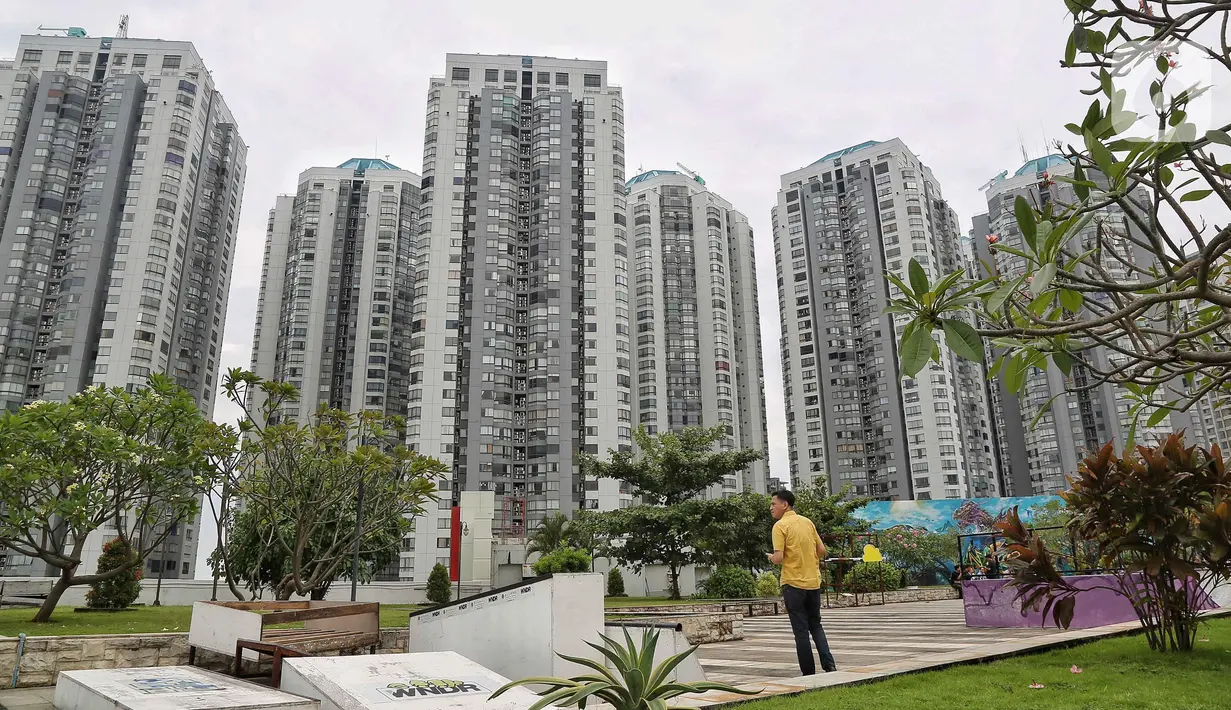 Lanskap beberapa bangunan apartemen di kawasan Jakarta Barat, Kamis (19/6/2025). (Liputan6.com/Angga Yuniar)