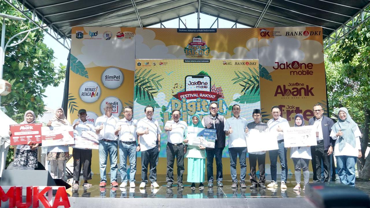 Bank DKI bekerjasama dengan OJK menggelar Pesta Rakyat Digital Island DKI yang berlangsung di Pulau Pramuka, Kepulauan Seribu, Jumat (21/7/2023) (Istimewa)