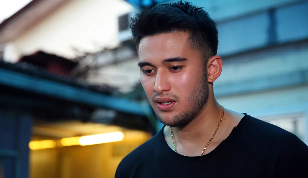 (Nurwahyunan/Bintang.com) "Itu dia yang belum ada (mimpi). Sangat kecewa belum terjadi, saya belum didatengin mimpi. Saya berdoa tiap malem," kata Sabda seperti yang dilansir dari Liputan6.com.