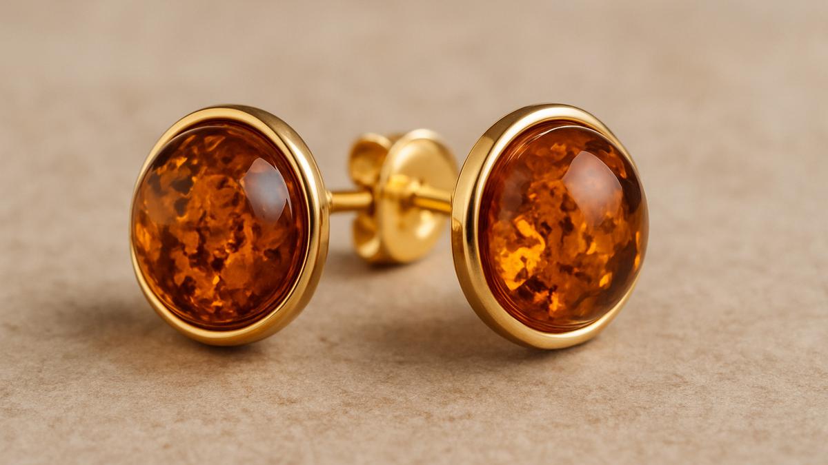 6 Anting Vintage dengan Batu Amber, Dipercaya Punya Energi Positif