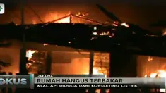 Beruntung para penghuni rumah yang tengah tertidur berhasil menyelamatkan diri sehingga lolos dari maut.