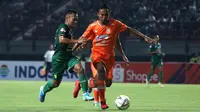 Mario Gomez Puas Borneo FC Raih Poin di Markas Persebaya