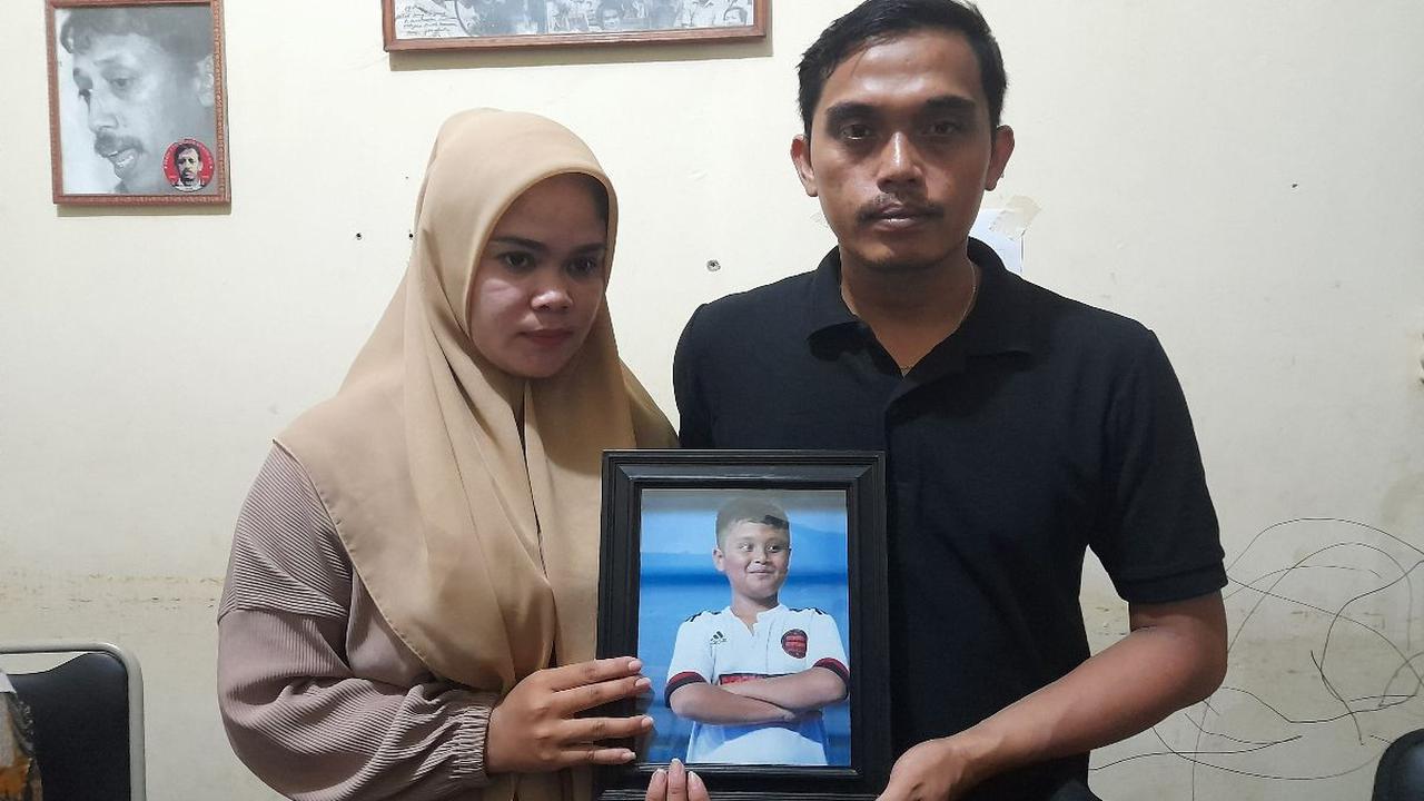 "Kami pertanggungjawabkan bahwa kami yakini berdasarkan kesaksian dan barang bukti yang kuat Afif Maulana melompat ke sungai untuk mengamankan diri, sebagaimana ajakannya ke Adhitya," tegas Suharyono.<br>