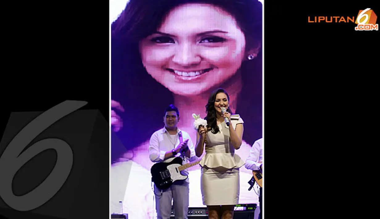 Menjadi penyanyi memang menjadi salah satu cita-cita yang sempat ingin dikejar Donna Agnesia (Liputan6.com/ Panji Diksana)