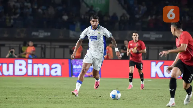 Foto: Gol Perdana Balsa Sekulic Antar Persib Bandung ke Semifinal Piala Presiden 2026
