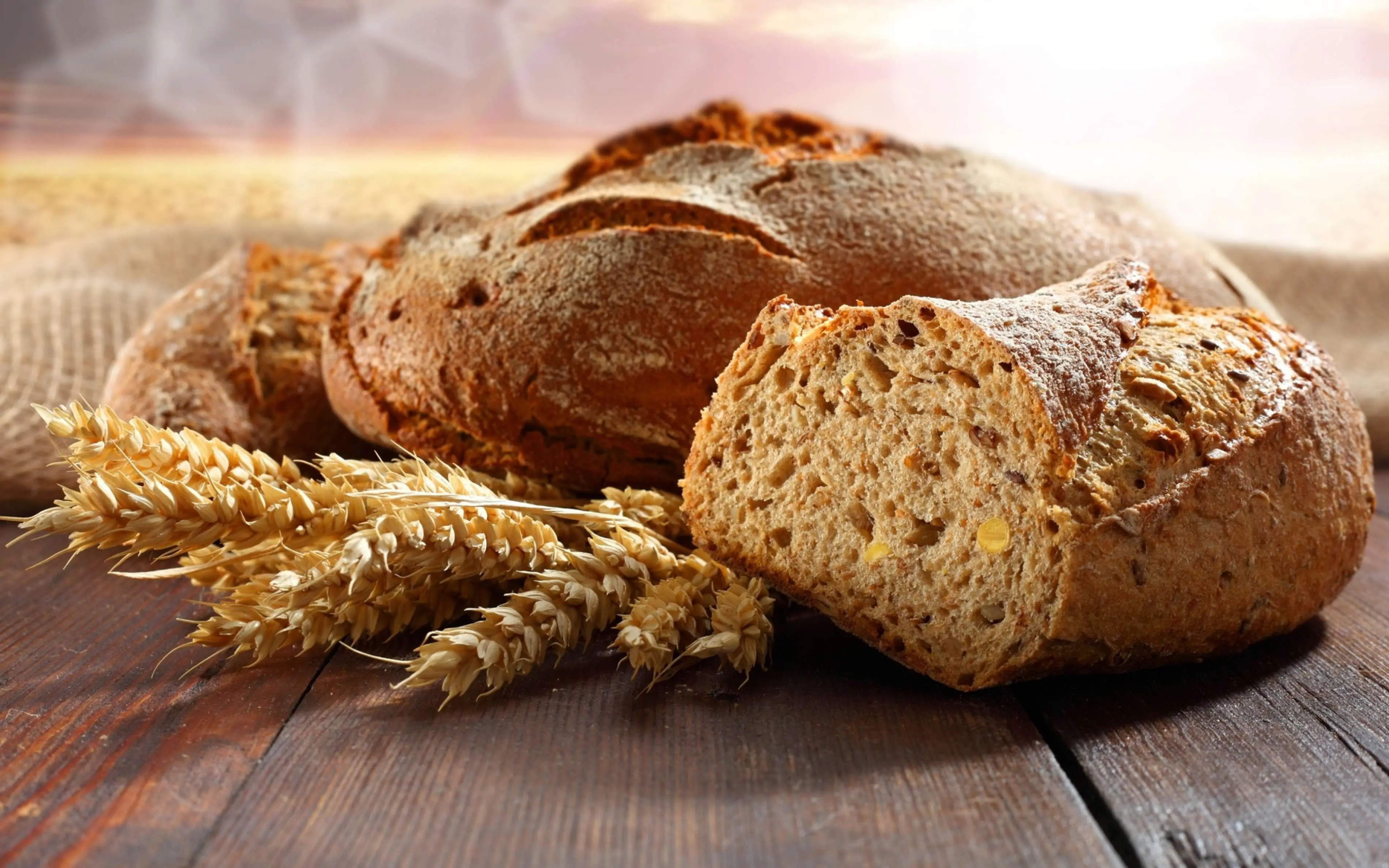 Roti gandum dianggap bisa membantu program diet kamu, benarkah? (Sumber Foto: Cook Diary)