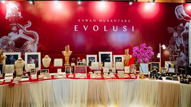 48 Koleksi Artwear dengan Sentuhan Kriya Nusantara