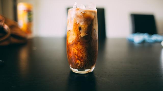 Ilustrasi es kopi jelly