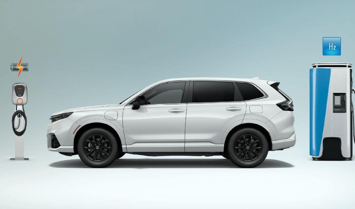 Model SUV Honda CR-V generasi ke-6 memiliki desain yang lebih sporty saat ini