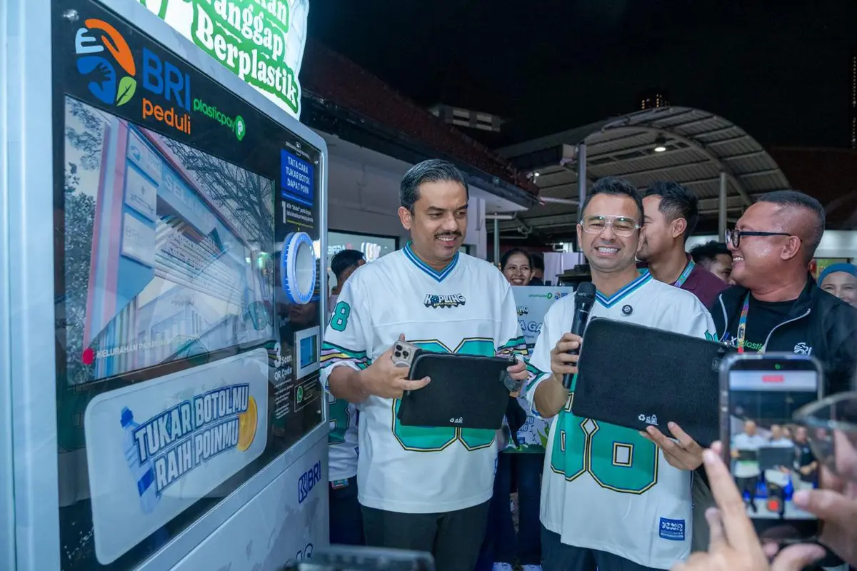 Kreatif Kelola Sampah, BRI Dapat Apresiasi Menteri UMKM dan Raffi Ahmad lewat Inovasi RVM