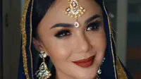 Yuni Shara cantik mengenakan sari untuk pertama kali saat Diwali (Dok.Instagram@yunishara36/https://www.instagram.com/p/B4Fi_raJkvr/Komarudin)
