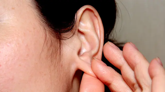 Jerawat di Telinga Dekat Anting, Kenali Penyebab dan Cara Mengatasinya