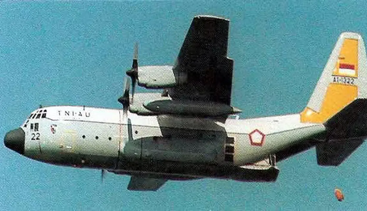 Sebuah pesawat Hercules C-130H-MP yang dipakai patroli maritim TNI AU menabrak Gunung Sibayak, Sumatera Utara pada 21 November 1985. Kecelakaan pesawat berregistrasi AI-1322 ini menelan 10 korban jiwa. (Ilustrasi Istimewa)