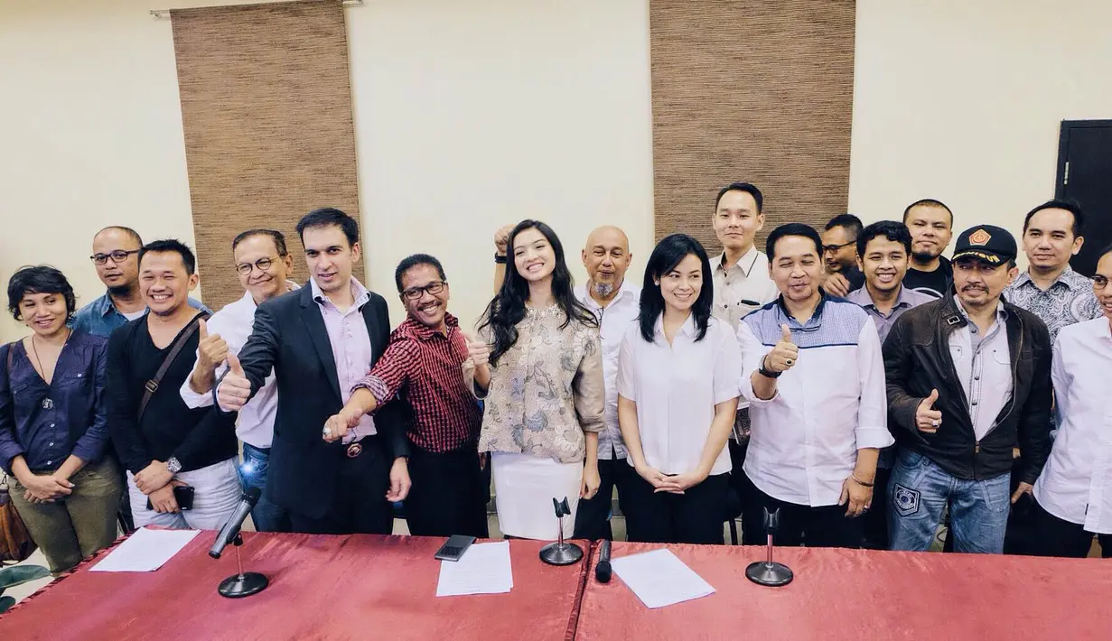 Pembahasan itu menuai Pro dan kontra dari pelaku industri film. Jika terjadi, maka akan ada pemodal asing yang masuk ke Indonesia. (Dezmond Manullang/Bintang.com)