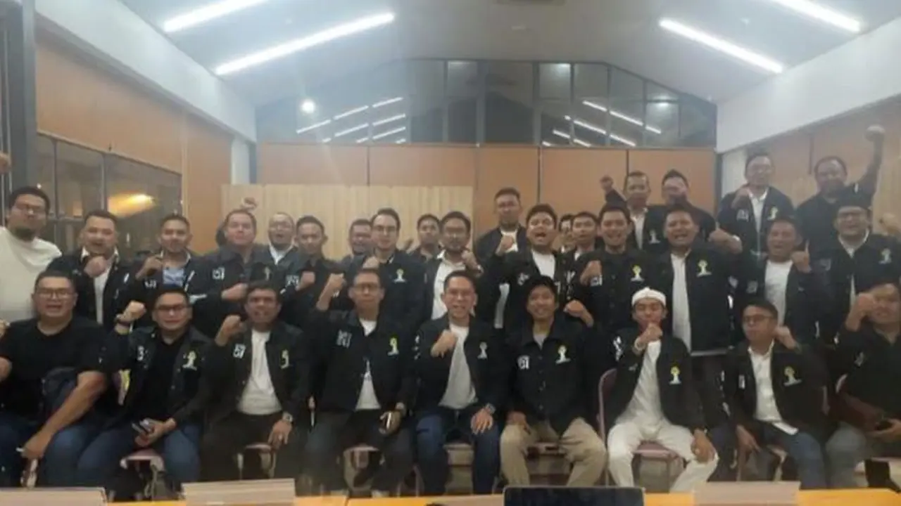 Panitia Pengarah Musyawarah Daerah (MUSDA) XVII BPD Himpunan Pengusaha Muda Indonesia (HIPMI) Jawa Barat mensosialisasikan nama pemilihan calon ketua umum HIPMI Jawa Barat untuk periode mendatang. Dia dalah Radityo Egi Pratama (Istimewa)
