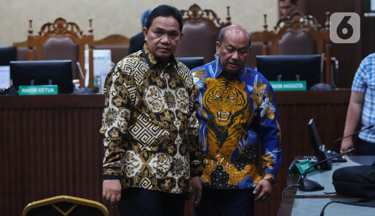 JPU menilai Achsanul terbukti secara sah dan meyakinkan bersalah melakukan tindak pidana korupsi sebagaimana diatur dalam Pasal 12 huruf e UU Tipikor. (Liputan6.com/Angga Yuniar)