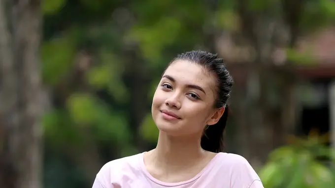 [Bintang] Angela Gilsha