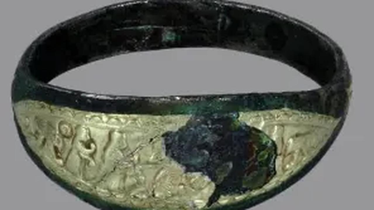 Menurut arkeolog, terdapat sangat sedikit perhiasan yang ditemukan dari era Hittite. Keberadaan barang temuan ini sangat memberikan wawasan terhadap gaya perhiasan dalam peradaban tersebut.