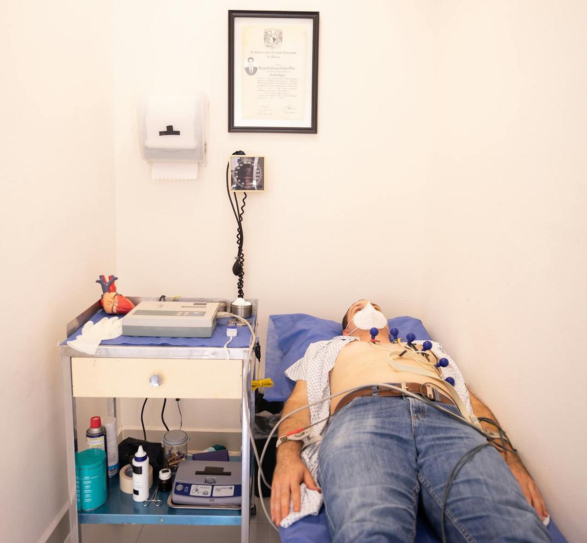 ilustrasi tes EKG