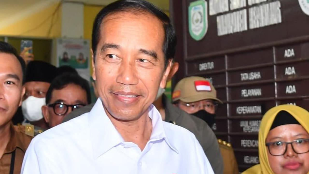 Jokowi Janji Segera Kirim Alat Operasi Katarak ke RSUD Kepahiang Bengkulu