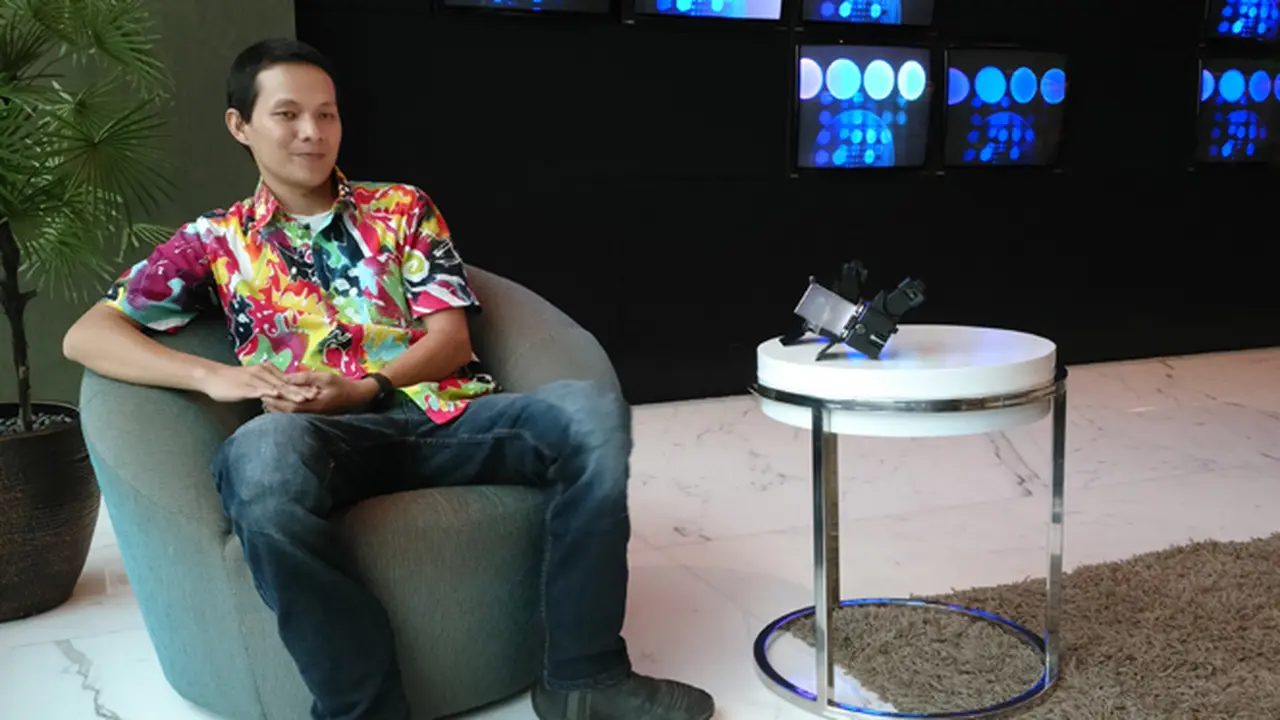 Mario Iroth: Menjadi Traveler