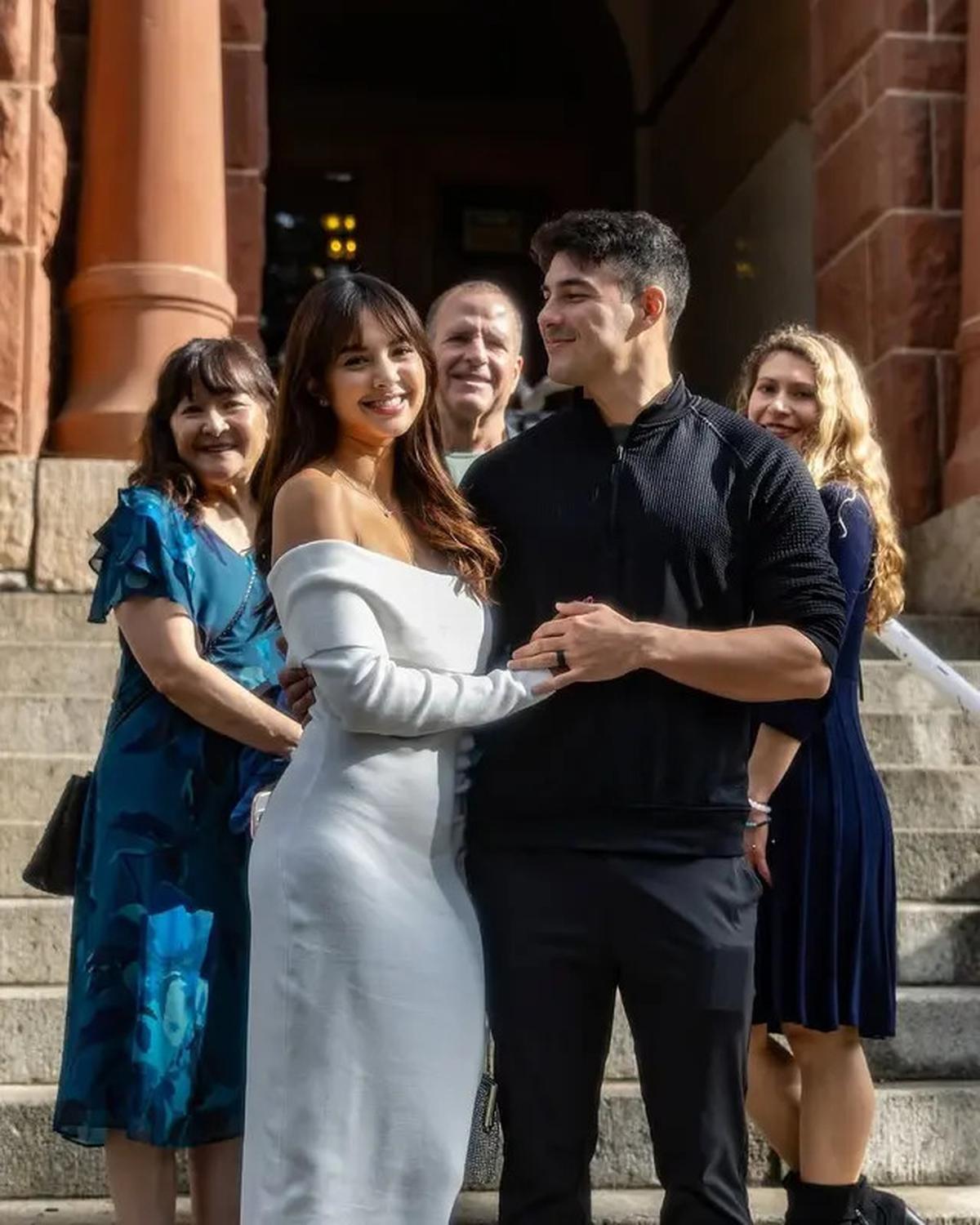 8 Potret Detail Pemberkatan Nikah Aurelie Moeremans dan Tyler di Amerika, Intimate