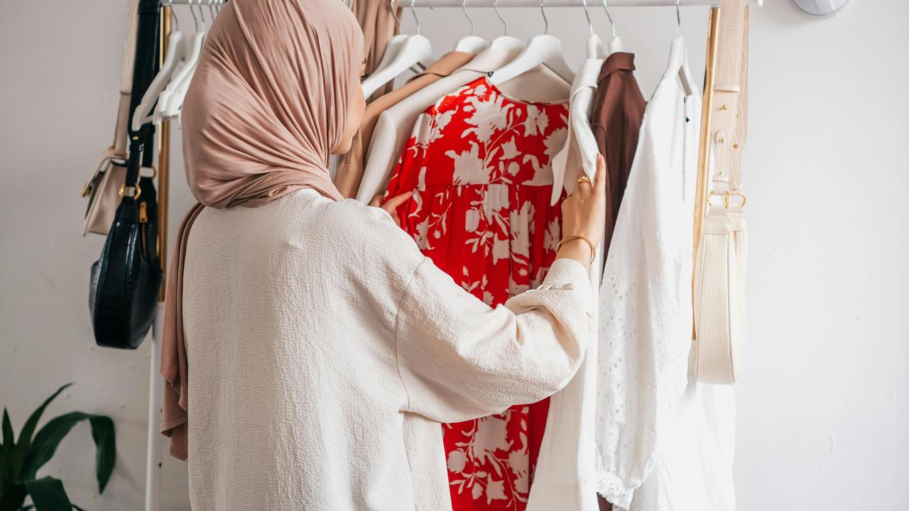 Jenis Pakaian yang Nyaman di Musim Panas