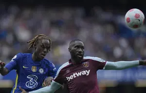 Trevoh Chalobah Resmi Gabung Como dari Chelsea
