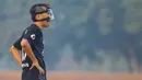 Pemain memakai masker saat laga Liga Ayo Jakarta 2019. (Liga Ayo)