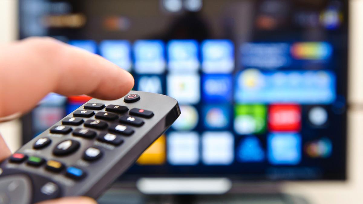 Kominfo Hitung Mundur Peralihan Siaran TV Analog ke TV Digital Besok