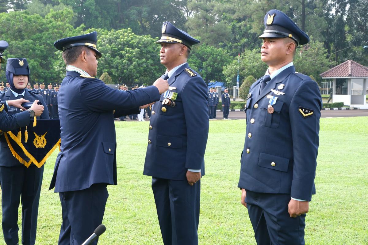 FOTO: Upacara HUT Ke 80 TNI AU Digelar di Makoopsudnas