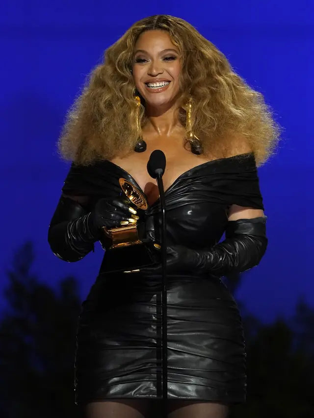 Beyonce dalam Grammy Awards 2021. (AP Photo/Chris Pizzello)