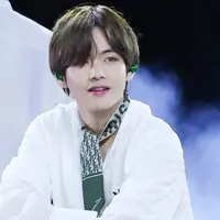 V BTS nyanyikan lagu bahasa Inggris untuk OST Itaewon Class.