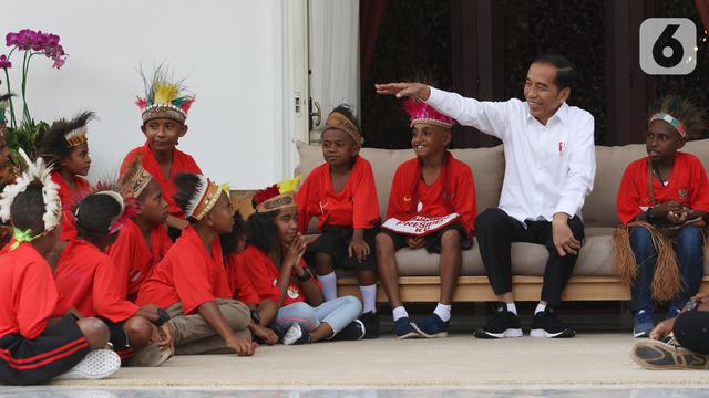 Penuhi Janji, Jokowi Undang Anak-Anak SD Papua ke Istana