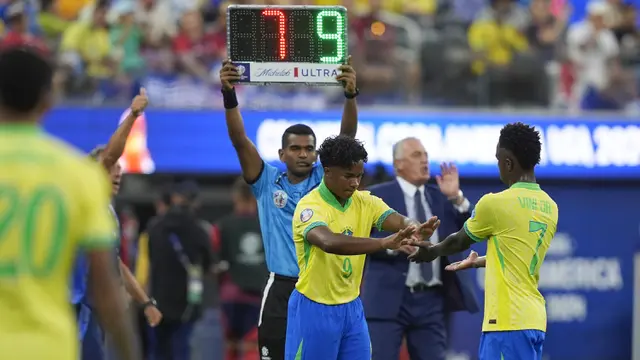 Foto: Momen Endrick Jadi Pemain Termuda Brasil yang Tampil di Copa America, Pakai Nomor Kramat Ronaldo