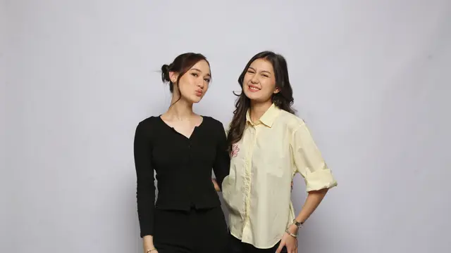 Laura Moane dan Zoe Abbas Jackson