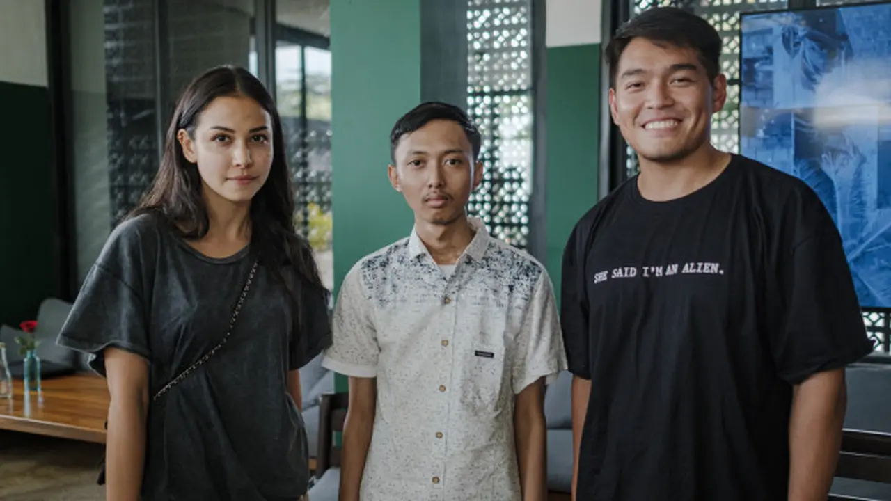Ghozali Everyday bersama CEO Tokocrypto, Pang Xue Kai dan Community Engagement Executive Tokocrypto, Quini Arantxa. Dok: Tokocrypto