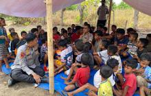 Cerita Mahasiswa STIK Datang ke Pengungsian NTT, Bawa Sembako hingga Trauma Healing