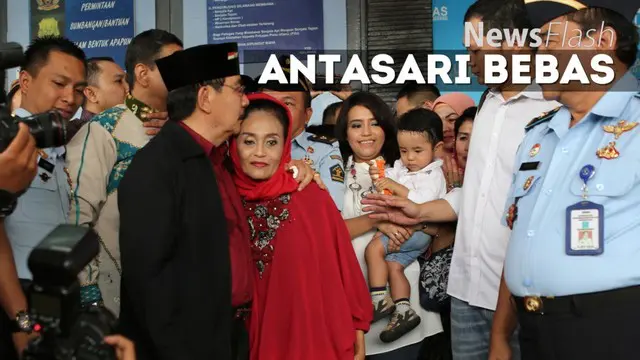  Antasari Azhar bebas. Terpidana kasus pembunuhan itu kini mulai menjalani masa bebas bersyarat setelah mendekam selama 7 tahun 6 bulan di Lapas Klas I Tangerang.